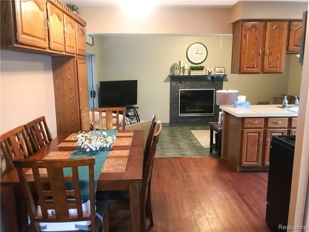 26510 Burg Road Warren, MI 48089 - Photo 10 of 29 938D1F70-9731-4F35-ACF4-CC7BD5F478EF.jpeg