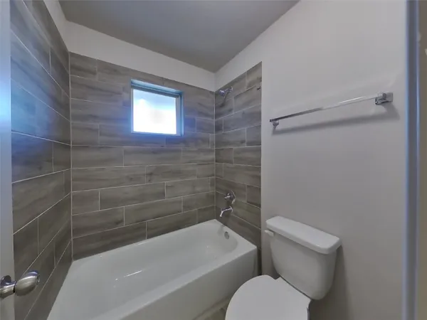 $1,799 | 9845 Glen Brook Lane, Magnolia, TX 77354