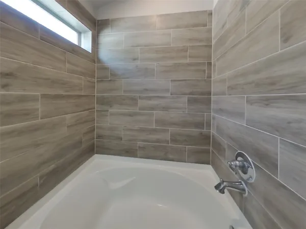 $1,799 | 9845 Glen Brook Lane, Magnolia, TX 77354