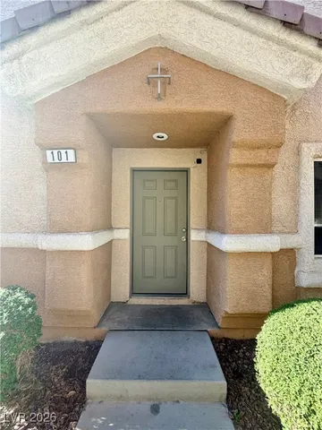 $1,633 | 6520 Bucking Horse Lane, Unit 101, Henderson, NV 89011
