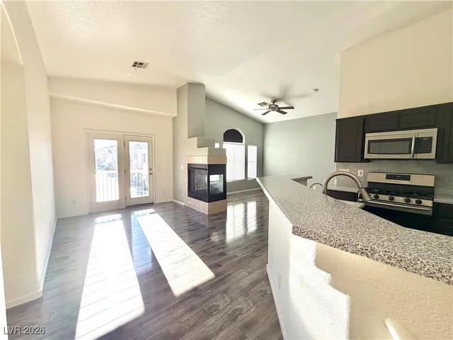 $1,633 | 6520 Bucking Horse Lane, Unit 101, Henderson, NV 89011