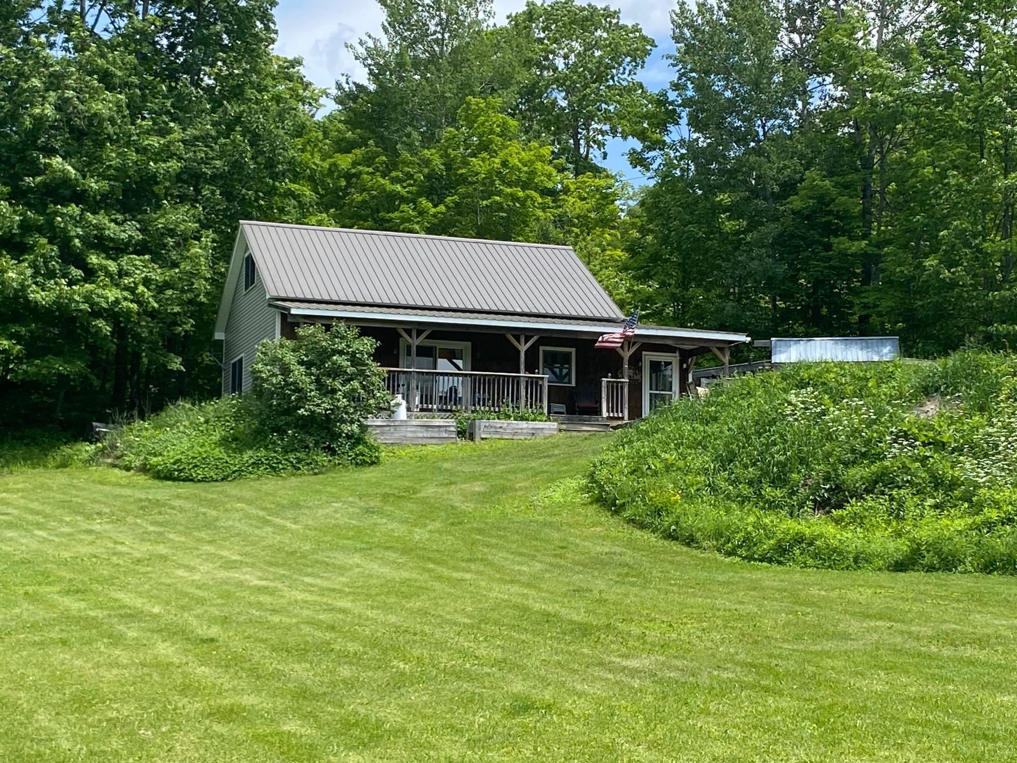1340 Scales Hill Road Washington, VT 05675 - Photo 3 of 40