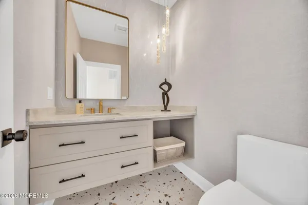 $2,785,000 | 8 Saxon Court, Freehold, NJ 07728