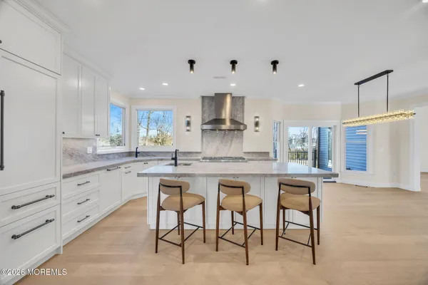 $2,785,000 | 8 Saxon Court, Freehold, NJ 07728