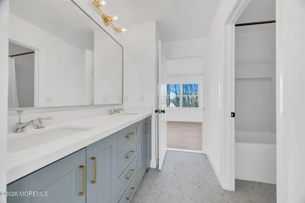 $2,785,000 | 8 Saxon Court, Freehold, NJ 07728