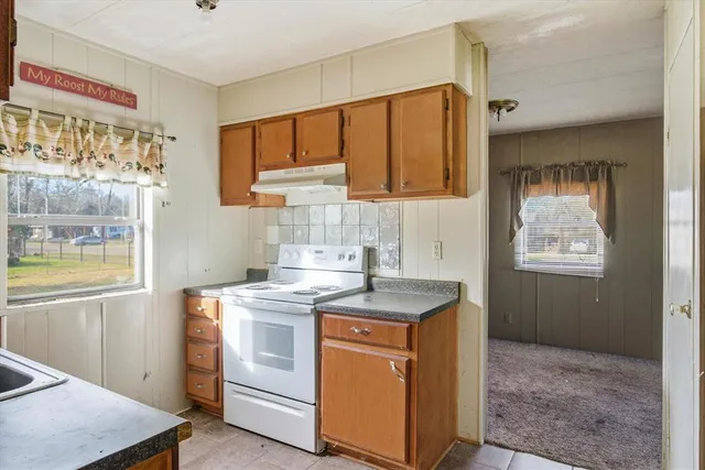 a view of a storage & utility room