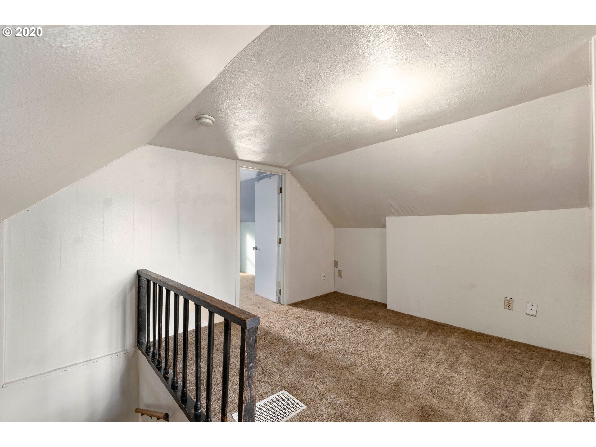 216 Northeast Polk Station Road Dallas, OR 97338 - Photo 24 of 31 Gallery Image 24