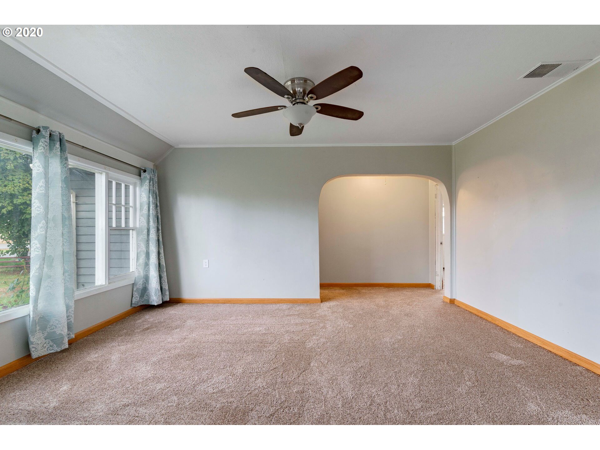 216 Northeast Polk Station Road Dallas, OR 97338 - Photo 5 of 31 Gallery Image 5