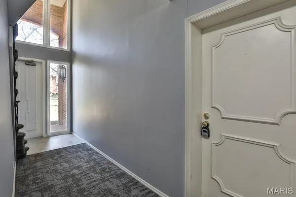 $130,000 | 922 Claytonbrook Drive, Unit 1, Ballwin, MO 63011