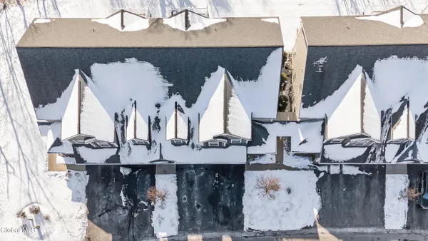 $335,000 | 150 Paddock Circle, Rotterdam, NY 12306