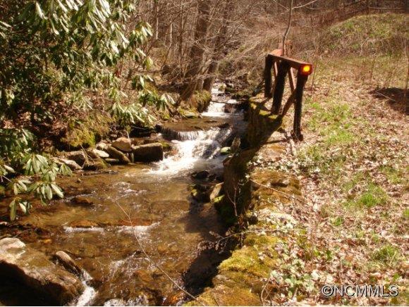 224 Fie Top Road Maggie Valley, NC 28751 - Photo 3 of 16 Gallery Image 3