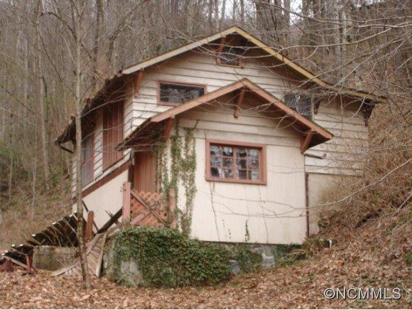 224 Fie Top Road Maggie Valley, NC 28751 - Photo 5 of 16 Gallery Image 5