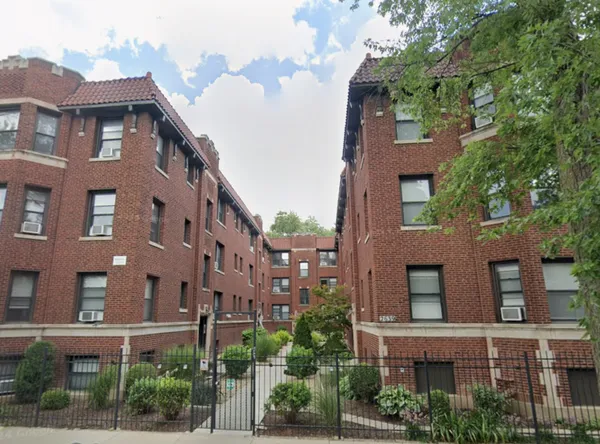 $2,095 | 2643 North Spaulding Avenue, Unit 1E, Chicago, IL 60647