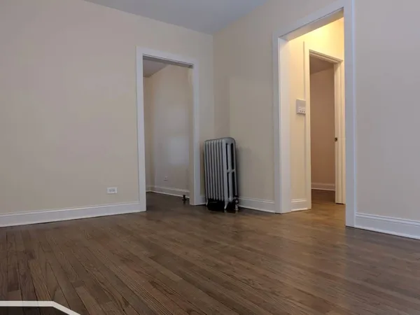 $2,095 | 2643 North Spaulding Avenue, Unit 1E, Chicago, IL 60647