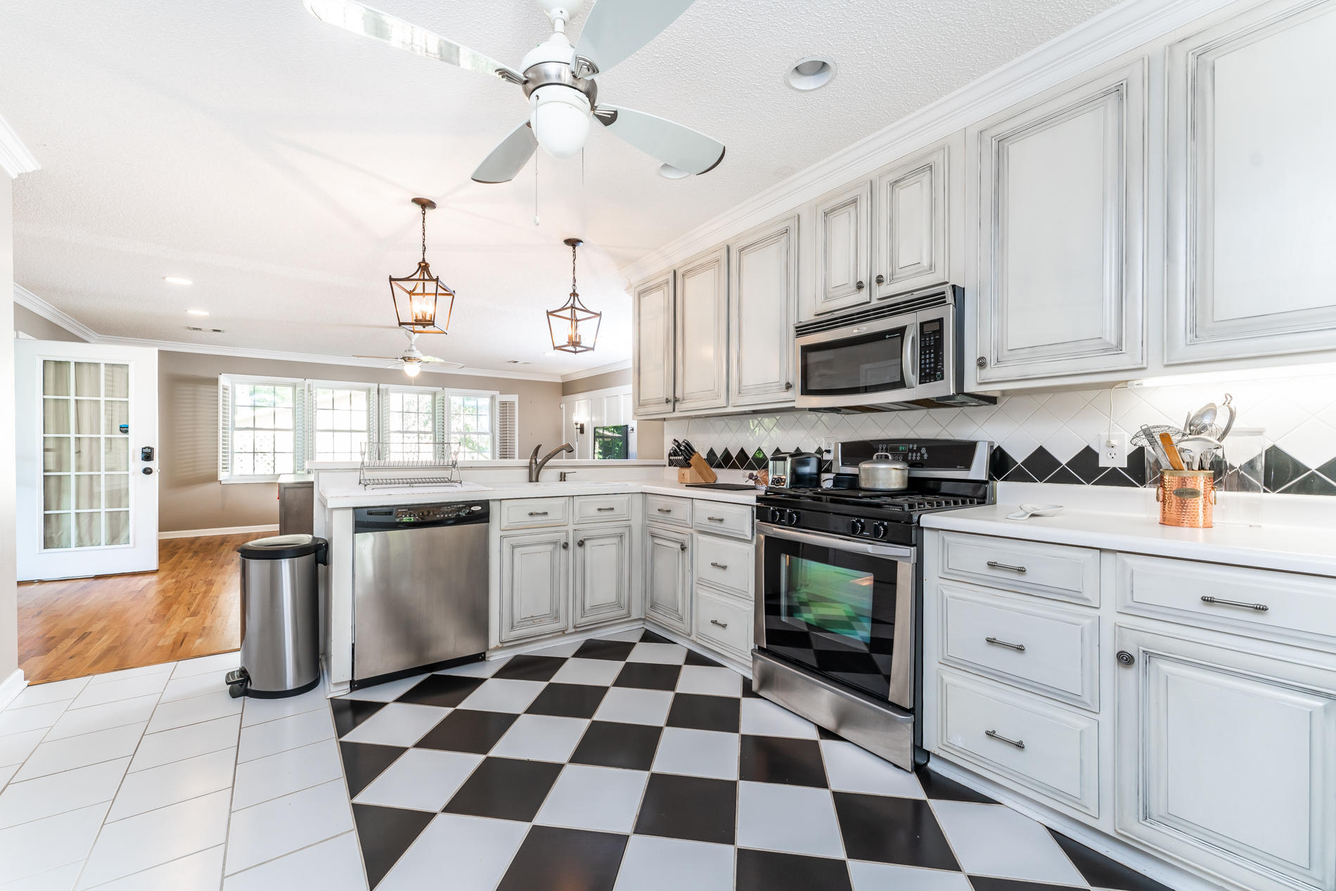 490 Pinecrest Road Macon, GA 31204 - Photo 14 of 33 14-DSC07219