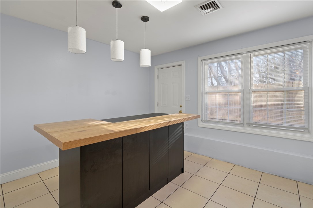 102 Dixon Street, Unit 12 Providence, RI 02907 - Photo 10 of 32