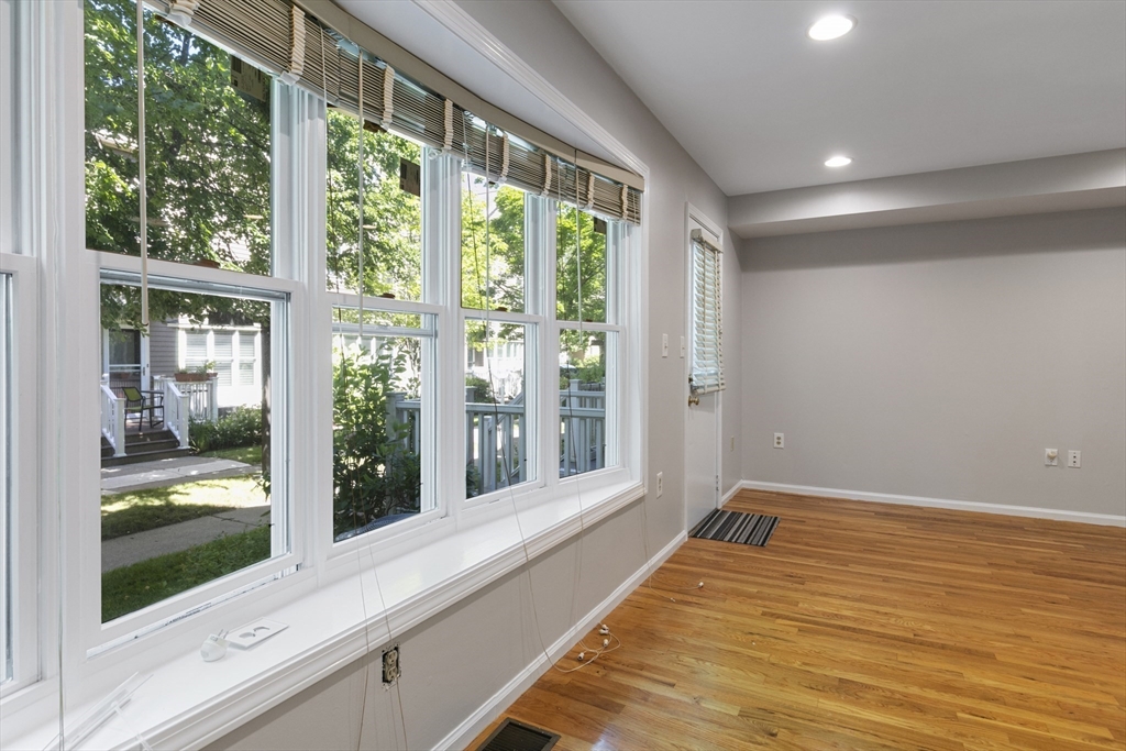 8 Locust Lane, Unit 4 Watertown, MA 02472 - Photo 7 of 42