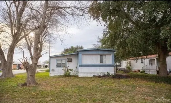 $950 | 910 South Palmera Drive, La Feria, TX 78559