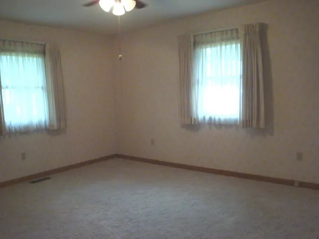 $132,500 | 423 West Garfield Avenue, Cissna Park, IL 60924