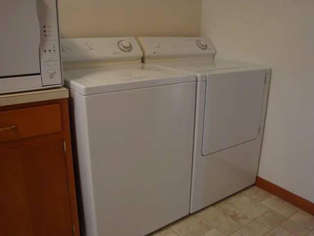 $132,500 | 423 West Garfield Avenue, Cissna Park, IL 60924