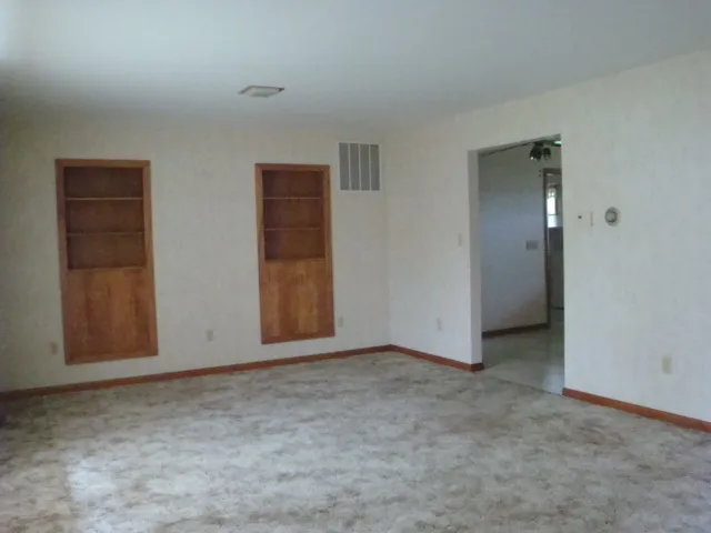 $132,500 | 423 West Garfield Avenue, Cissna Park, IL 60924