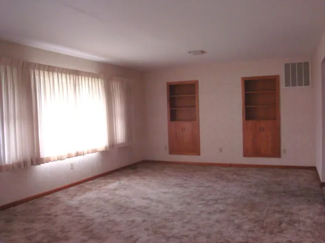 $132,500 | 423 West Garfield Avenue, Cissna Park, IL 60924