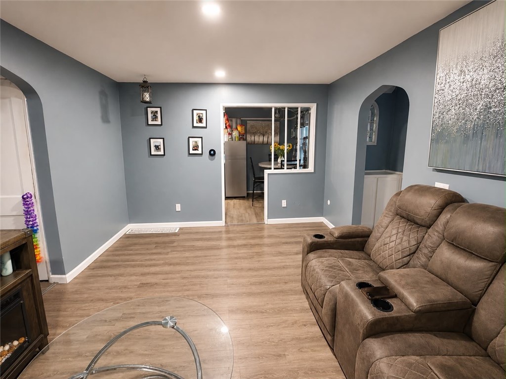 244 Ridgedale Circle Greece, NY 14616 - Photo 4 of 16