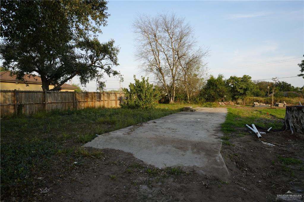1207 West Hall Acres Road Pharr, TX 78577 - Photo 3 of 5 a view of a park with large trees