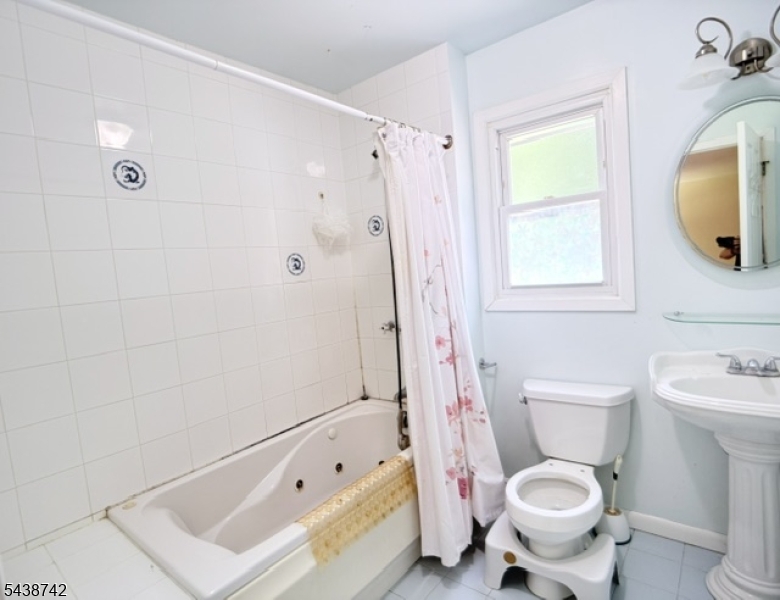 13 Greenwich Road Edison, NJ 08820 - Photo 13 of 19