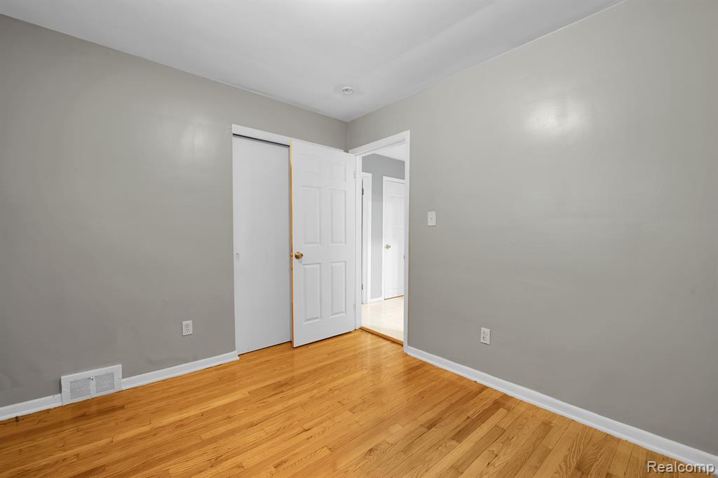 15760 Greenfield Road Detroit, MI 48227 - Photo 20 of 29