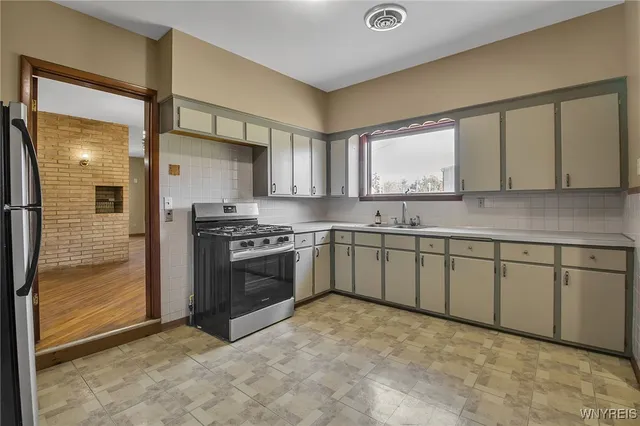 $199,900 | 2160 Bullis Road, Elma, NY 14059