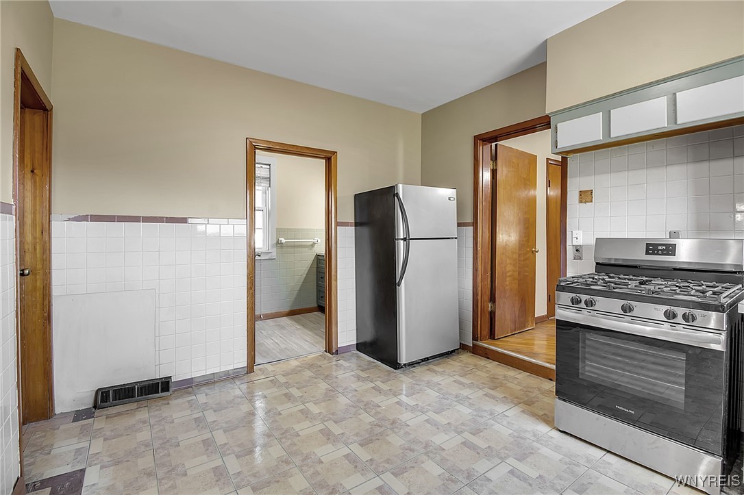 2160 Bullis Road Elma, NY 14059 - Photo 13 of 38