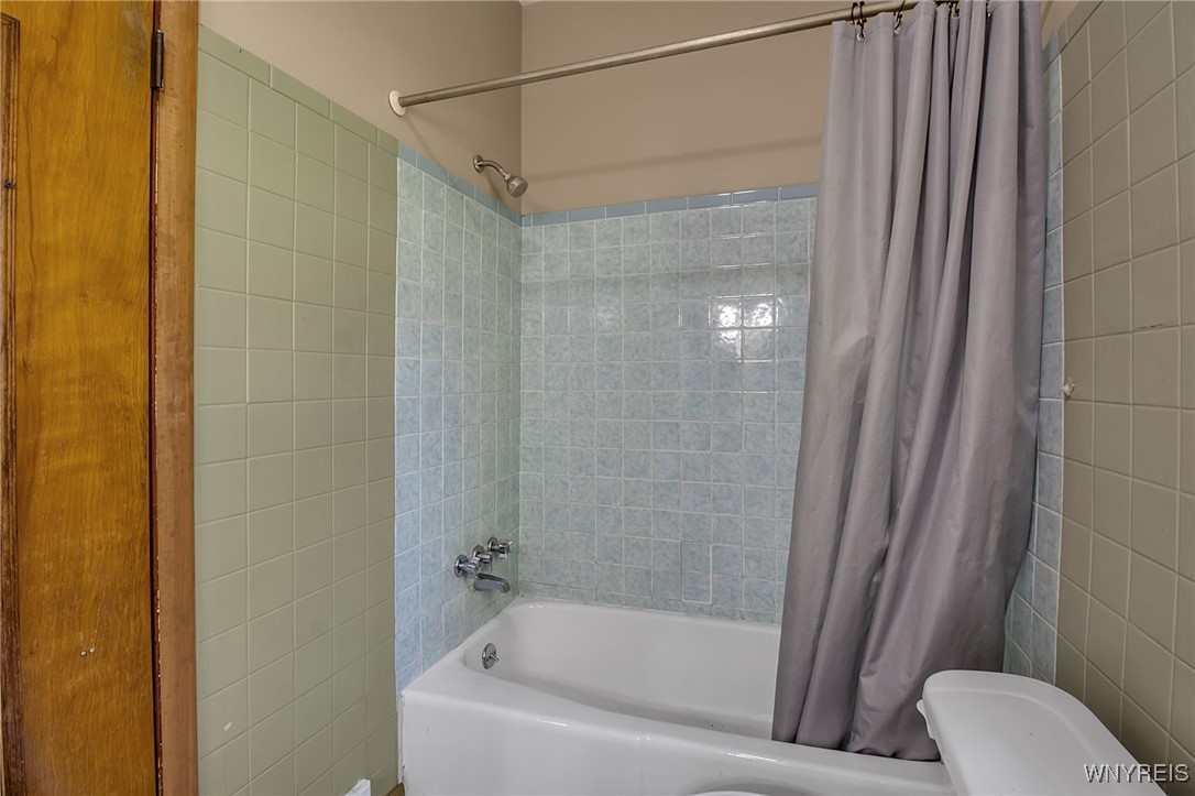 2160 Bullis Road Elma, NY 14059 - Photo 21 of 38