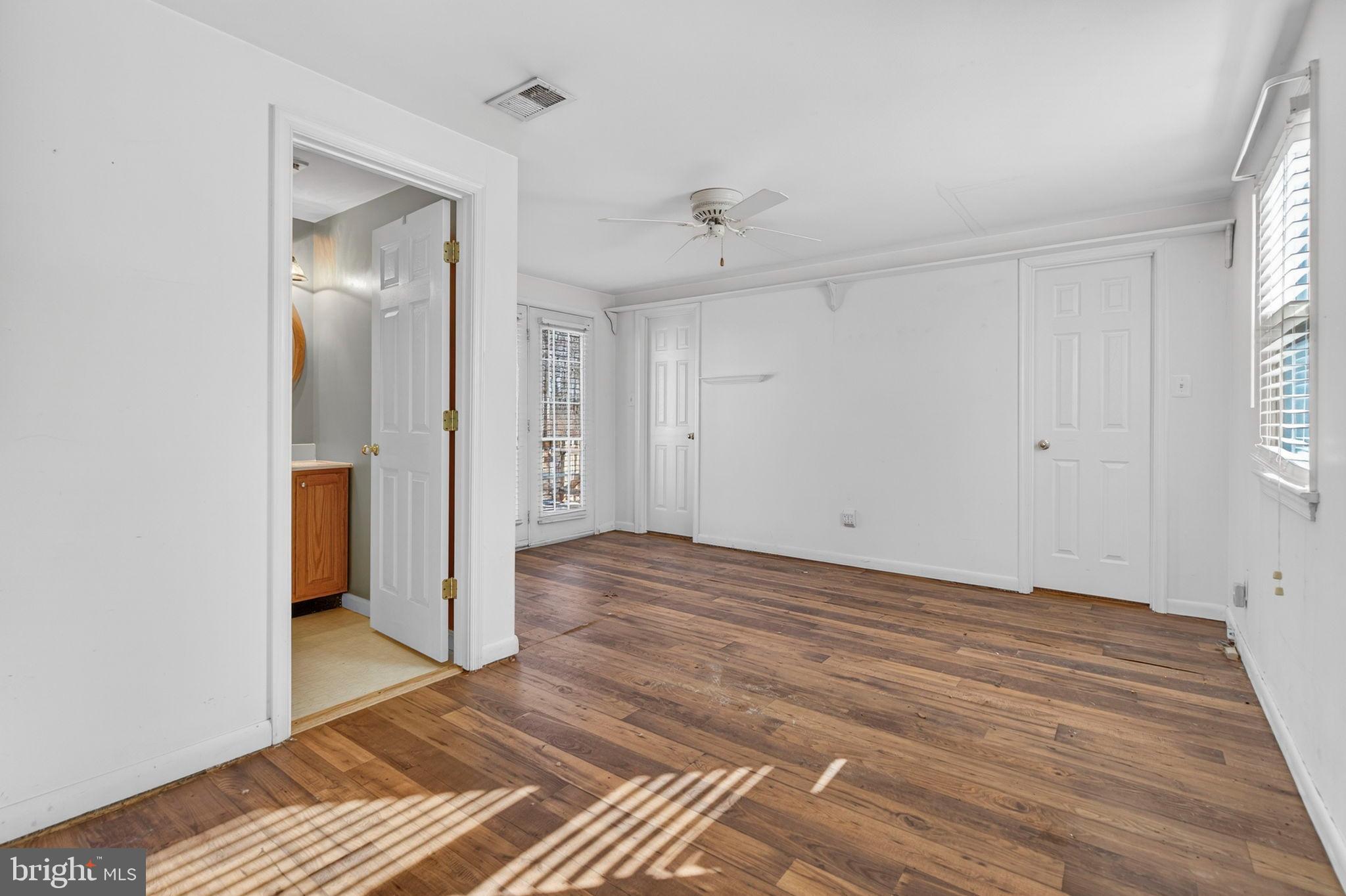 7243 Covingtons Corner Road Bealeton, VA 22712 - Photo 25 of 41 Bedroom with full bath