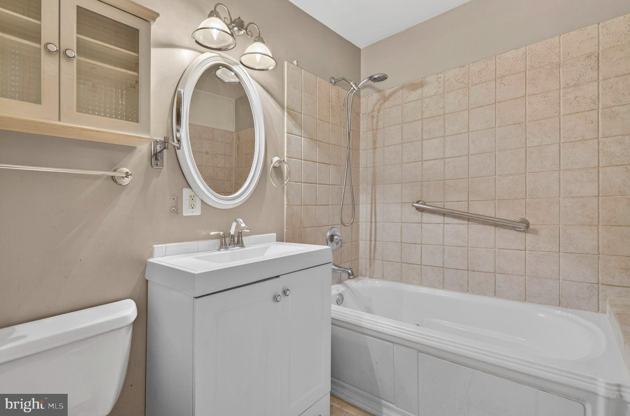 7243 Covingtons Corner Road Bealeton, VA 22712 - Photo 32 of 41 Full bath