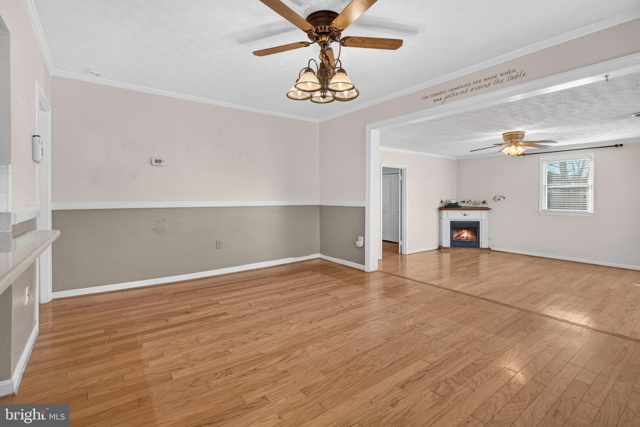 7243 Covingtons Corner Road Bealeton, VA 22712 - Photo 8 of 41 Dining area with step down to Living Room