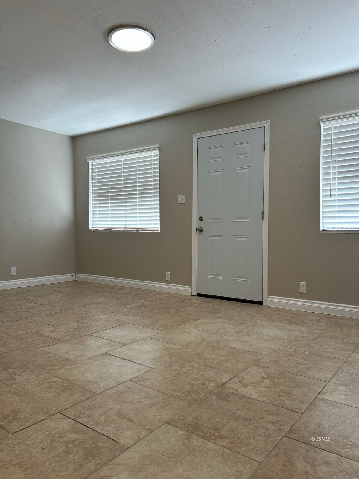 512 West Atkins Avenue Ridgecrest, CA 93555 - Photo 2 of 8 Gallery Image 2