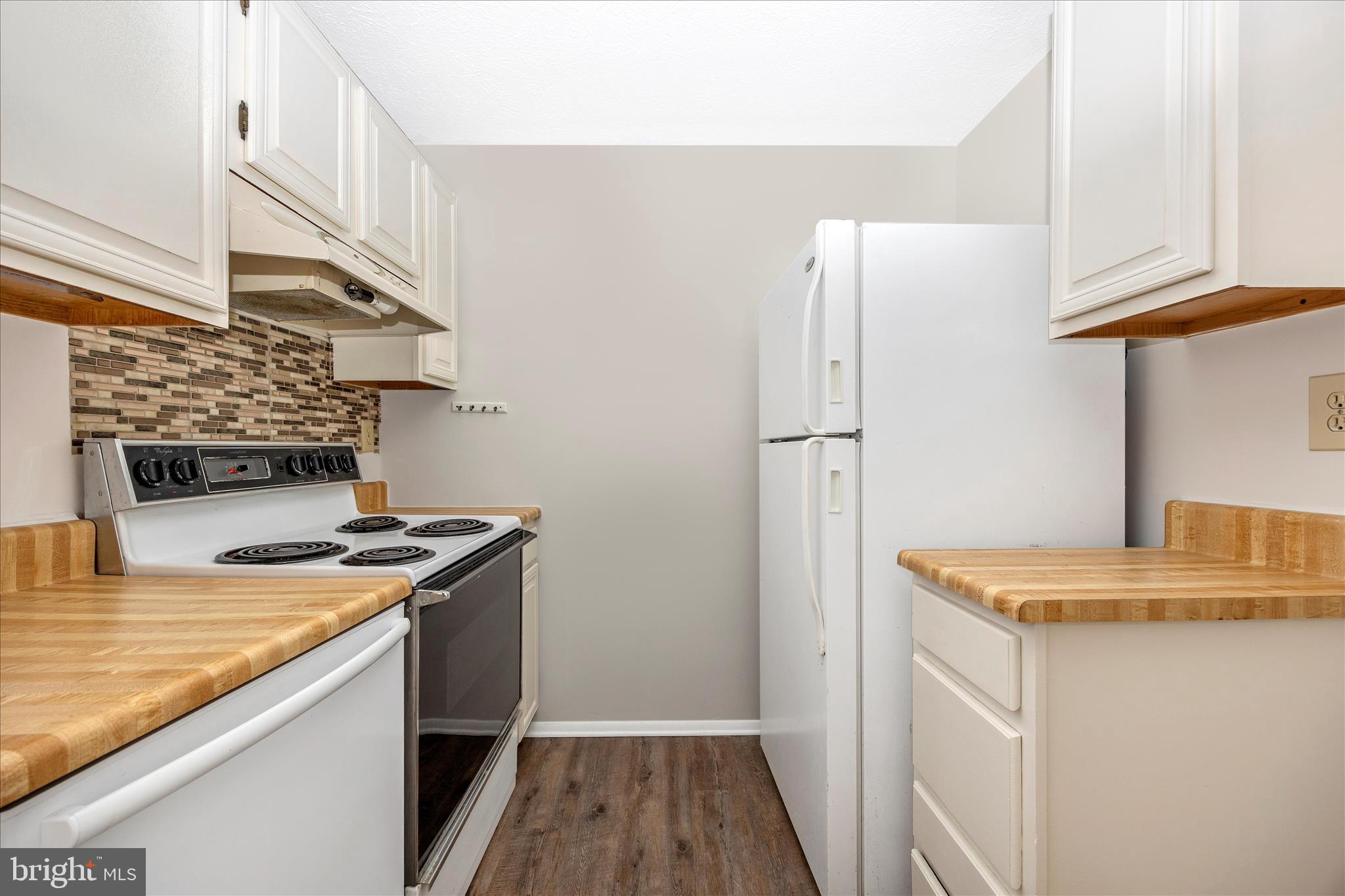 1758 Springfield Lane Frederick, MD 21702 - Photo 20 of 51 Kitchen