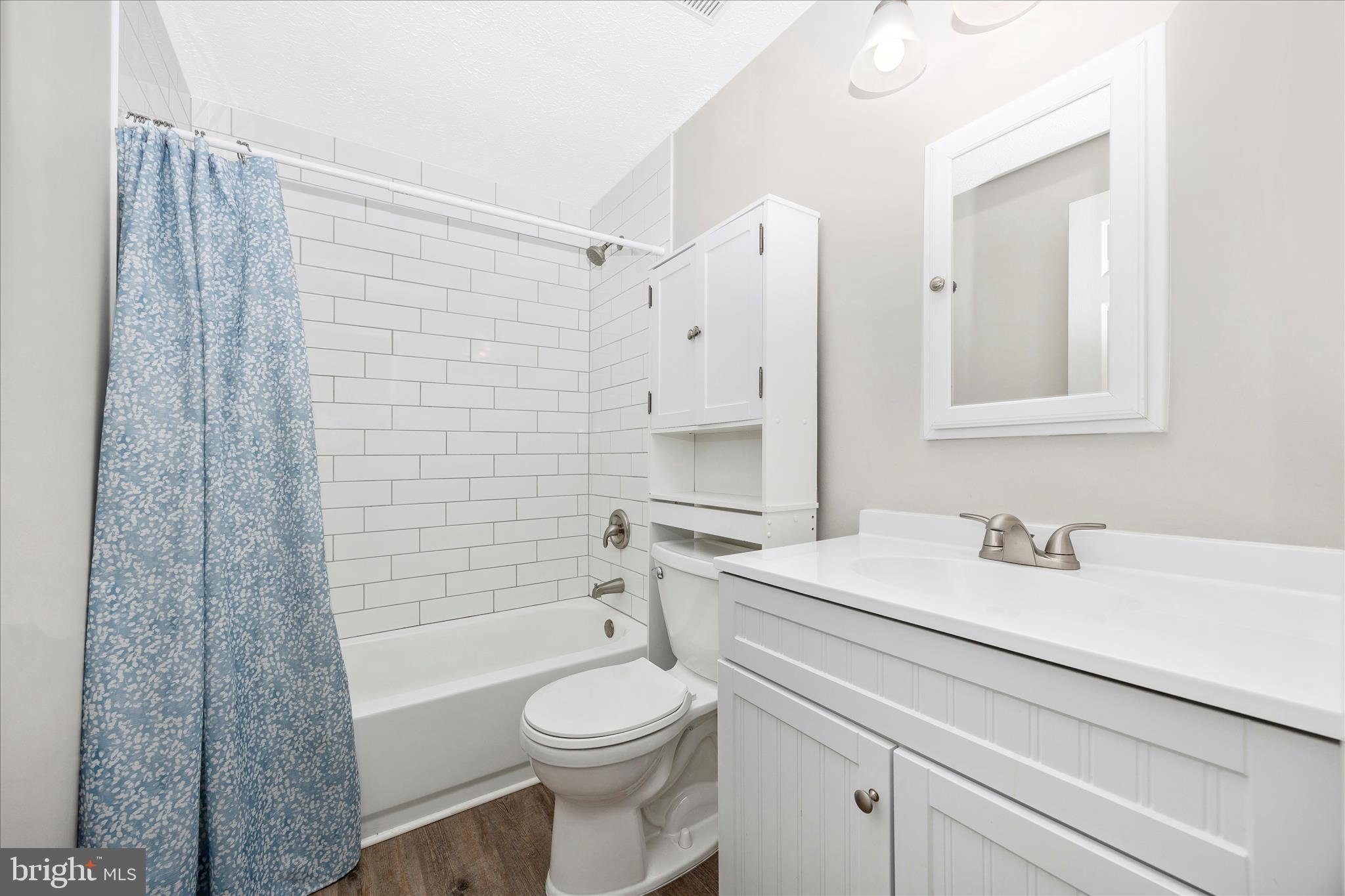 1758 Springfield Lane Frederick, MD 21702 - Photo 33 of 51 Hall Bath