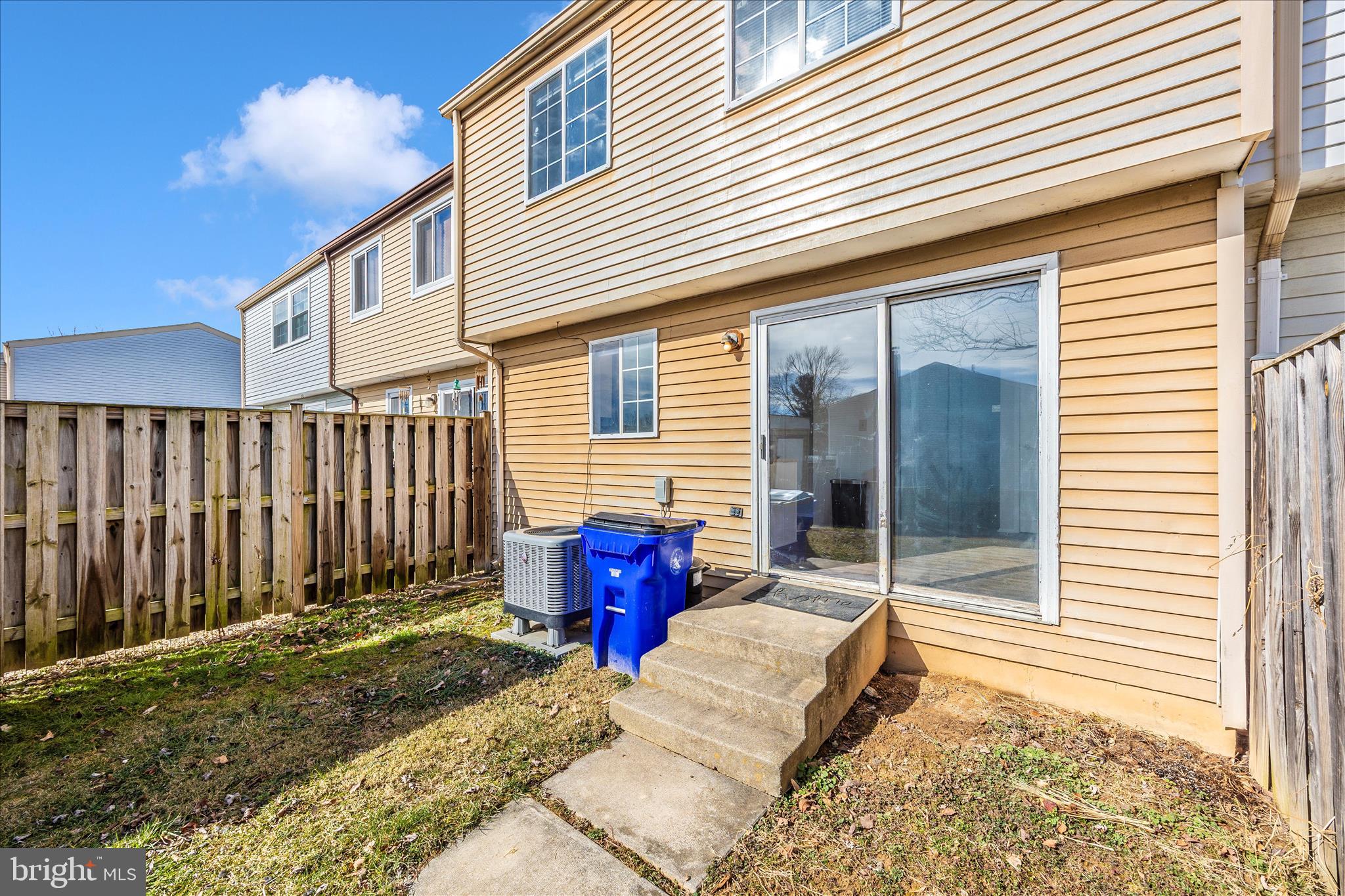 1758 Springfield Lane Frederick, MD 21702 - Photo 43 of 51 Exterior Back