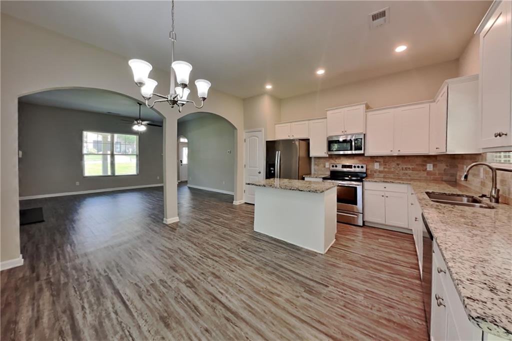 288 Stable View Loop Dallas, GA 30132 - Photo 5 of 19 Gallery Image 5