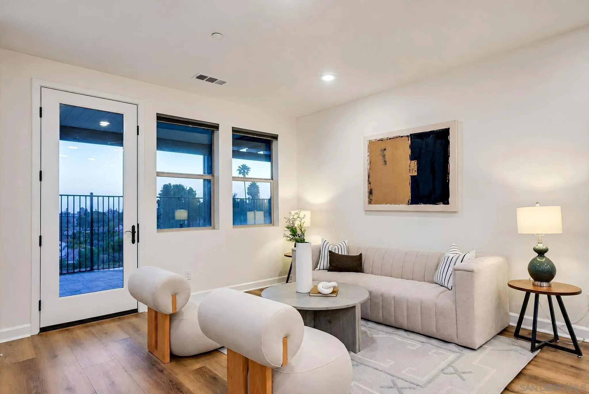 17296 Abbey Road Poway, CA 92064 - Photo 5 of 25