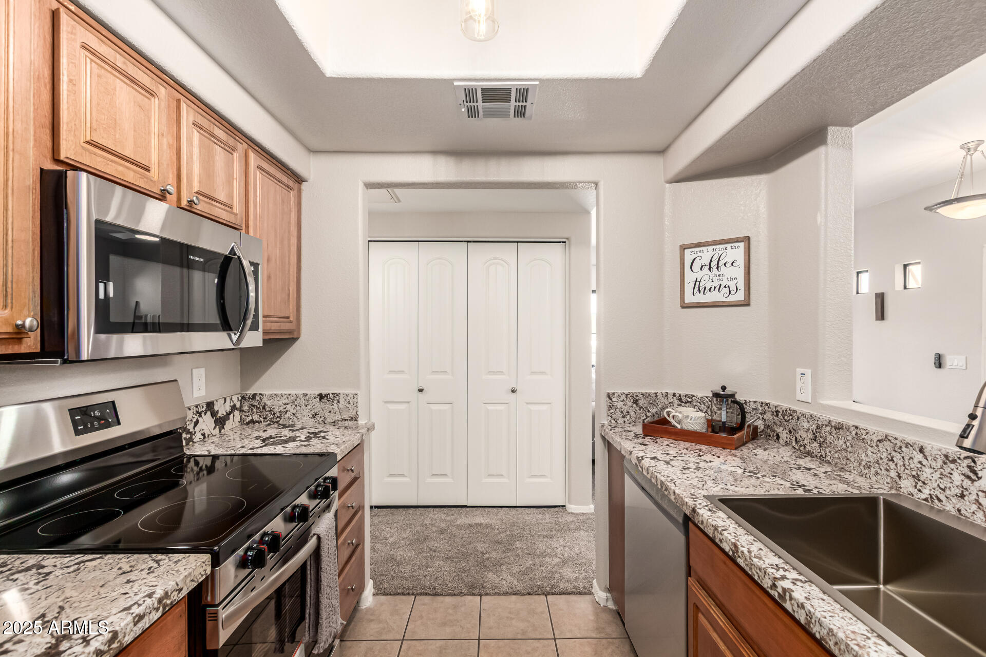 3434 East Baseline Road, Unit 208 Phoenix, AZ 85042 - Photo 3 of 45 Kitchen