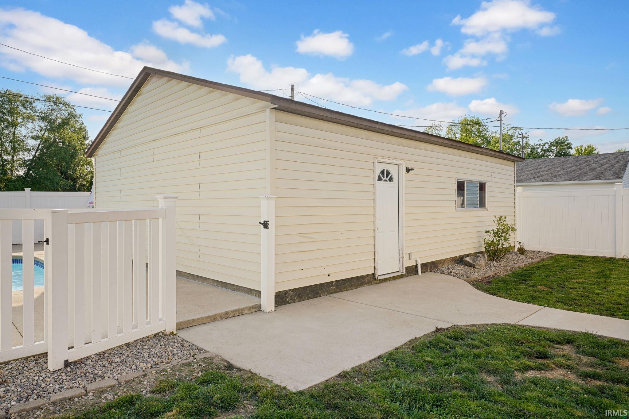 611 North 8th Street Mitchell, IN 47446 - Photo 26 of 26