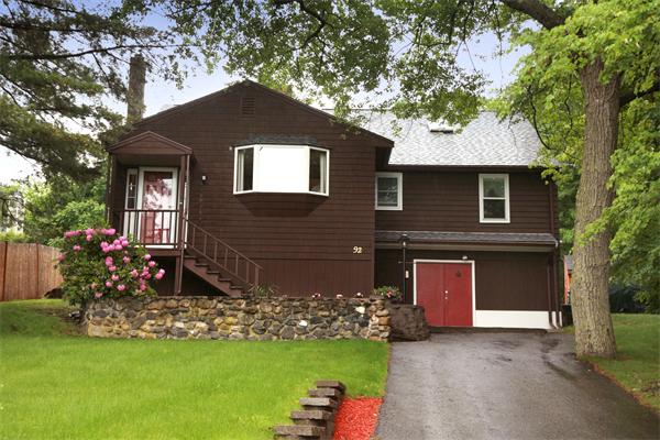 92 High Street Topsfield, MA 01983 - Photo 1 of 22 Gallery Image 1