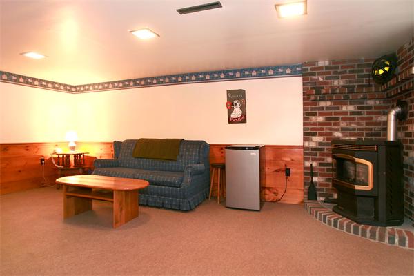92 High Street Topsfield, MA 01983 - Photo 14 of 22 Gallery Image 14