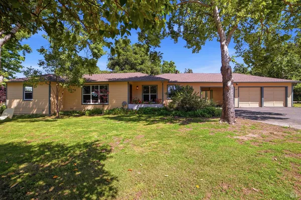 $960,000 | 644 Piezzi Road, Santa Rosa, CA 95401
