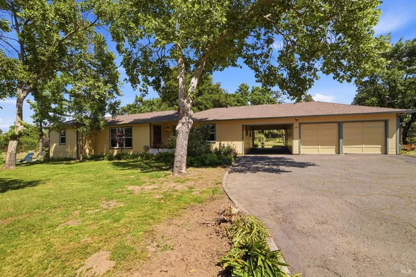 $960,000 | 644 Piezzi Road, Santa Rosa, CA 95401