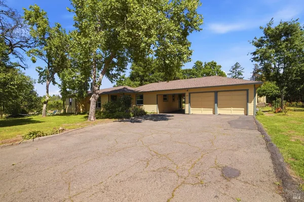 $960,000 | 644 Piezzi Road, Santa Rosa, CA 95401