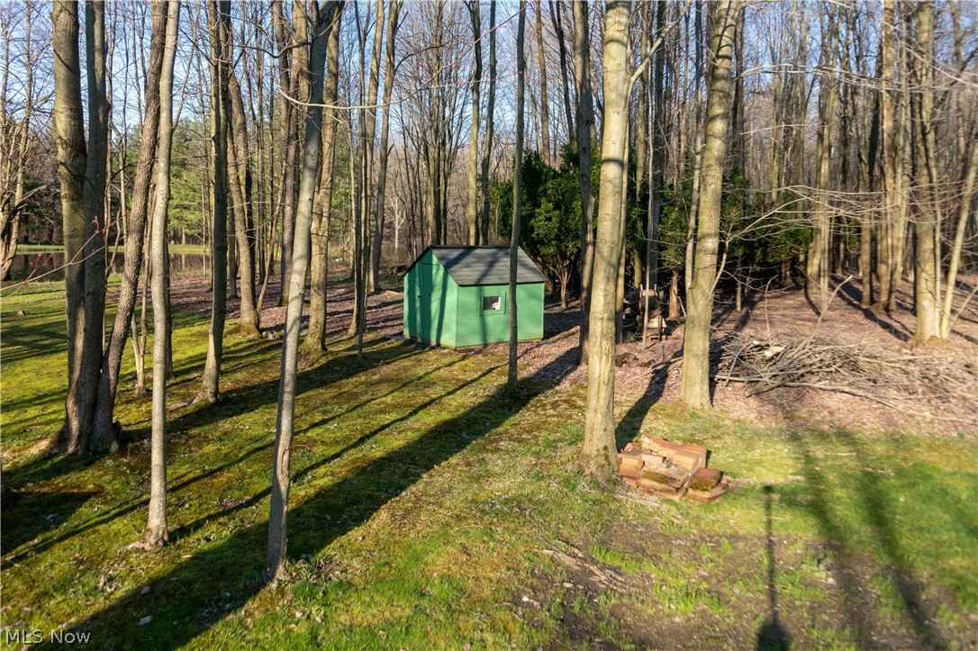 16895 Messenger Road Chagrin Falls, OH 44023 - Photo 11 of 33 Gallery Image 11